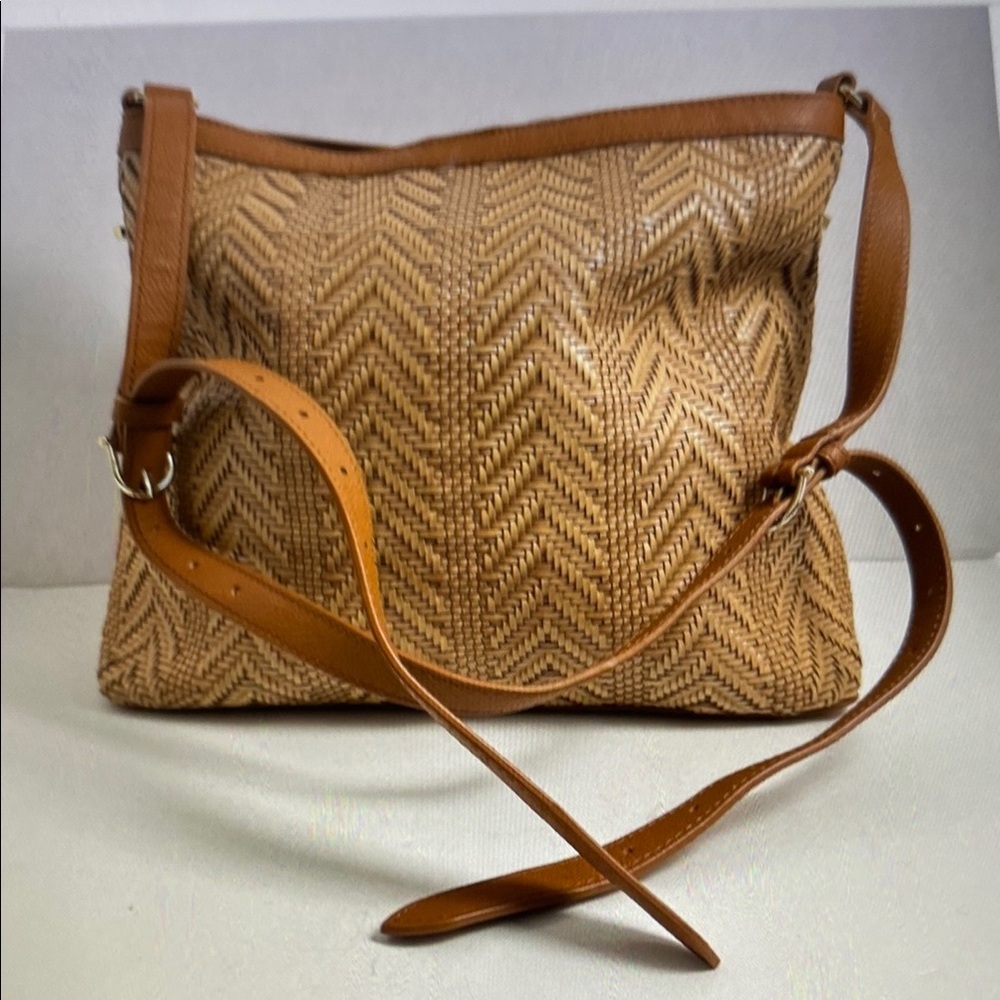 TALBOT’S CAMEL WOVEN SHOULDER  BAG